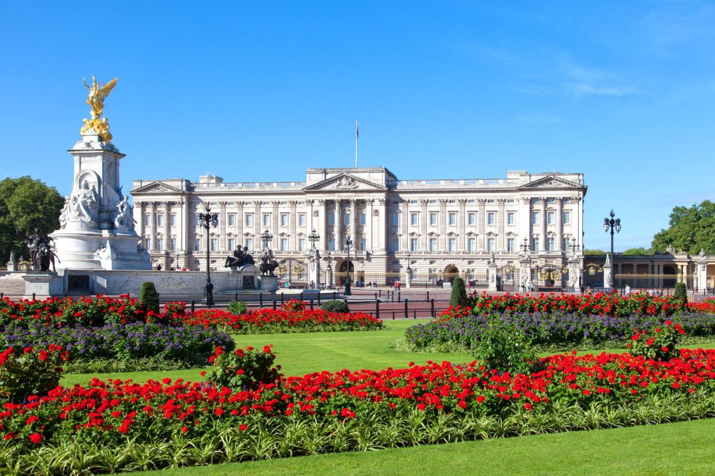 Buckingham Palace UkVisitingPlaces