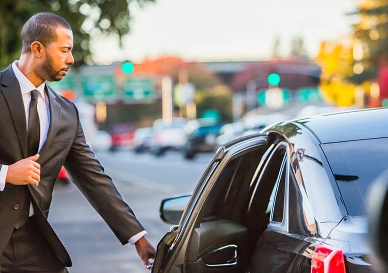 Car hire with British car Transfer at southend airport