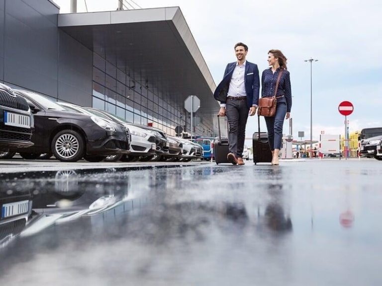 Bethnal Green to Heathrow transfer service with British car transfer