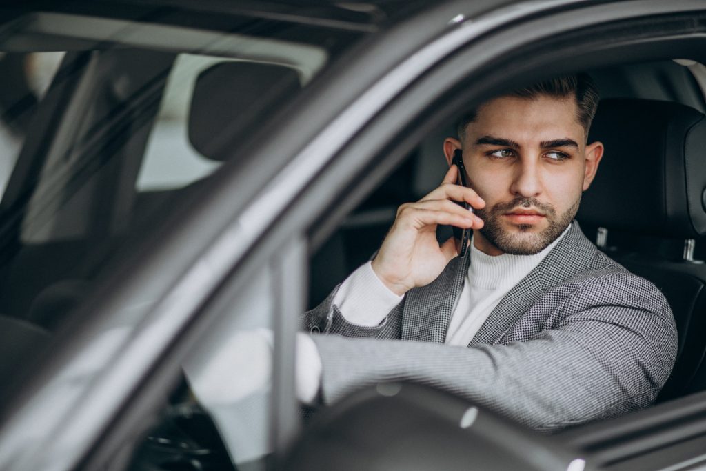 men driving taxi gatwick to hackney